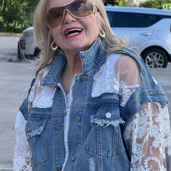 Meet your Posher, Liza - Picture 13 of 16